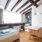 Cozy Near Milán